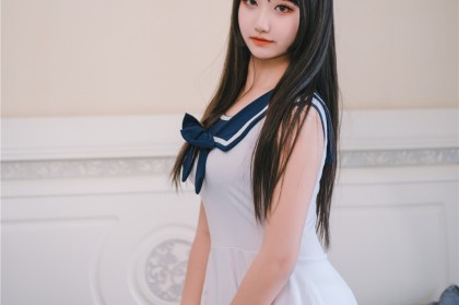 海角论坛情语：在月光下捕捉到的温柔低语让人久久难忘